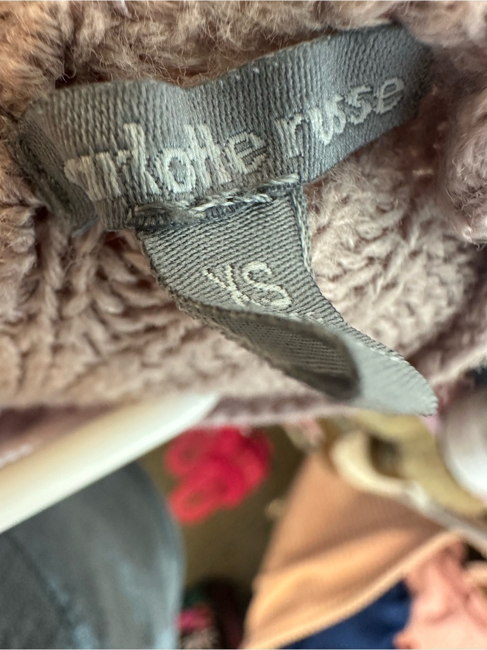 Charlotte Russe Dusty Pink Cable Knit V-Neck Sweater with Back Straps - Picture 4 of 4